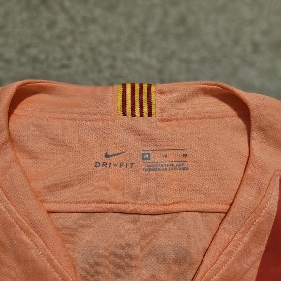 Barcelona jerseys - Picture 4 of 5
